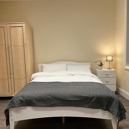 Beautiful Rooms Only Few Steps Away From Bruce Grove Tottenham Stadium 伦敦 外观 照片