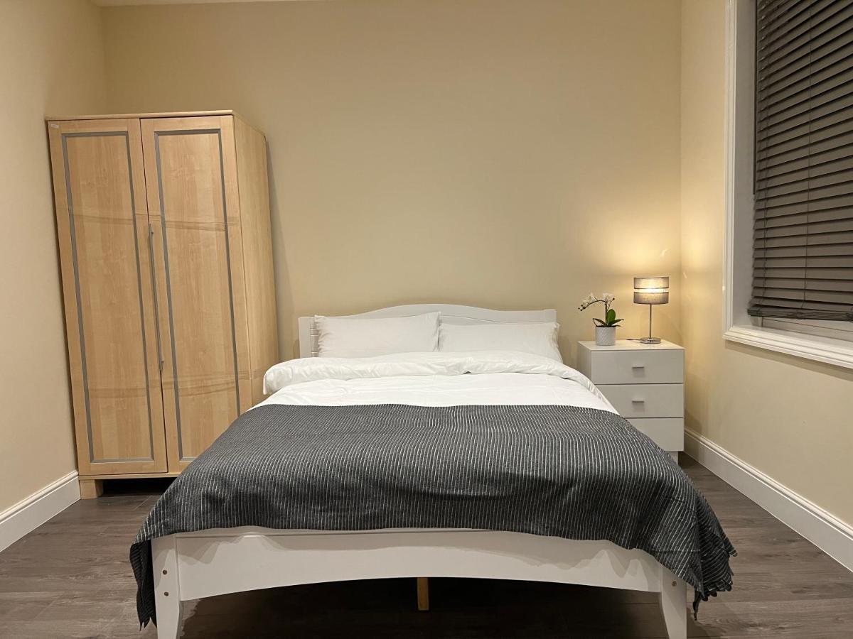 Beautiful Rooms Only Few Steps Away From Bruce Grove Tottenham Stadium 伦敦 外观 照片