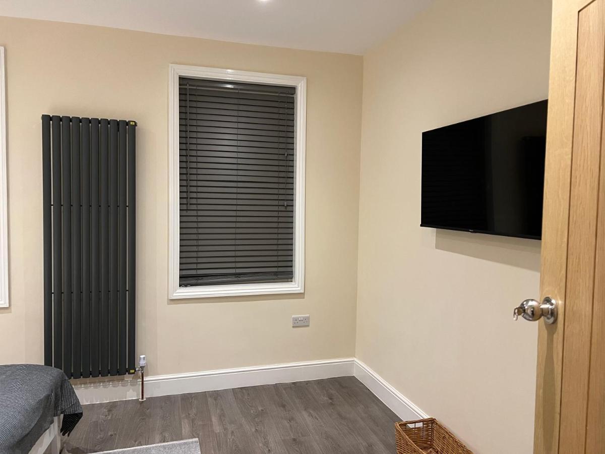 Beautiful Rooms Only Few Steps Away From Bruce Grove Tottenham Stadium 伦敦 外观 照片