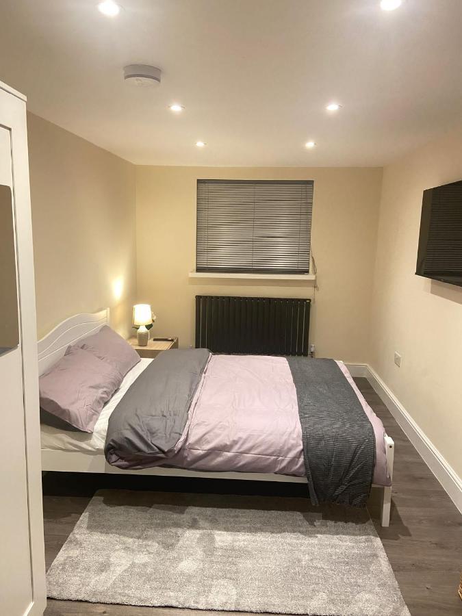 Beautiful Rooms Only Few Steps Away From Bruce Grove Tottenham Stadium 伦敦 外观 照片