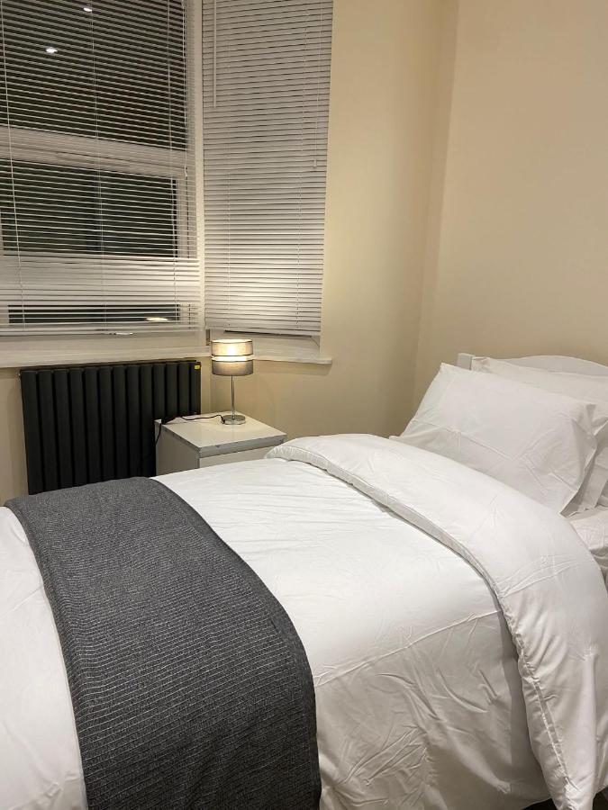 Beautiful Rooms Only Few Steps Away From Bruce Grove Tottenham Stadium 伦敦 外观 照片
